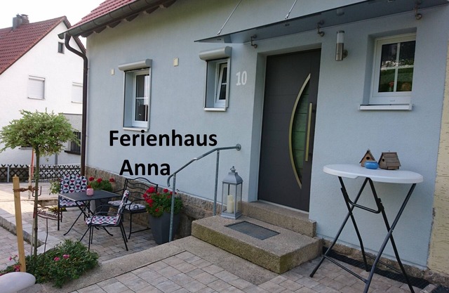 Liebevoll eingerichtetes Feriendomizil mit Balkon nahe des Waldnaabtals