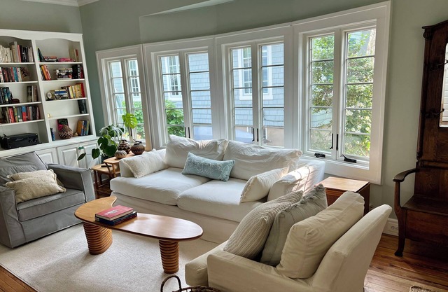 Light and airy beach cottage