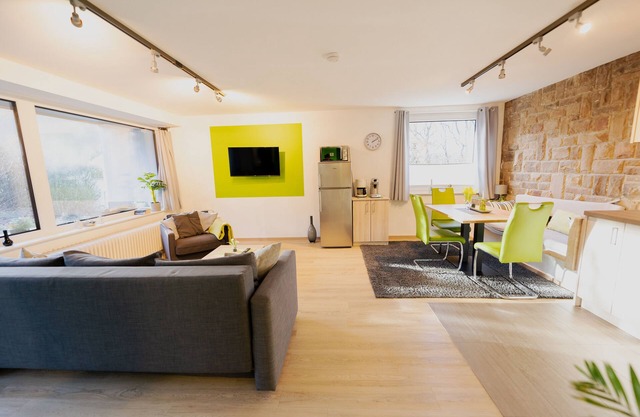 Light-flooded architect's house in a quiet location Apartment "Green"