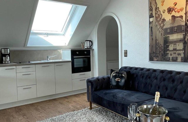 Light-flooded vacation apartment (60 sqm) for two people with south-facing balcony