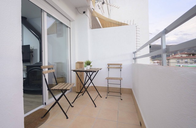 Lightbooking Alhambra Sierra Nevada house