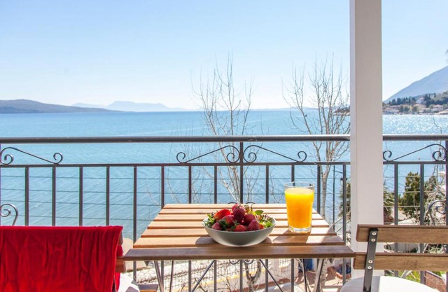 Ligia Waterfront Apartments