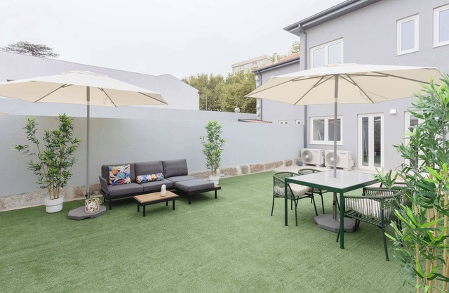 Liiiving in Matosinhos- Colorwave Terrace House