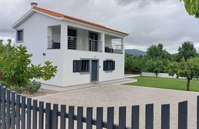 Lily Batuca - Cheerful house with 3 bedrooms