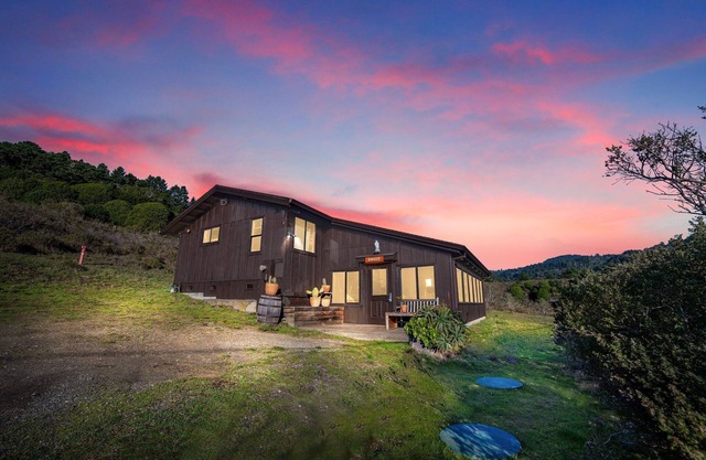 Limantour Lodge-Bunkhouse- Great for groups!