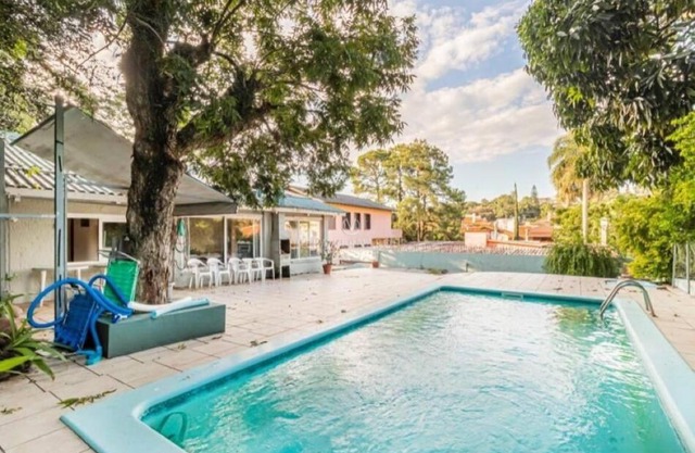 Linda casa Assunção com Piscina Aquecida