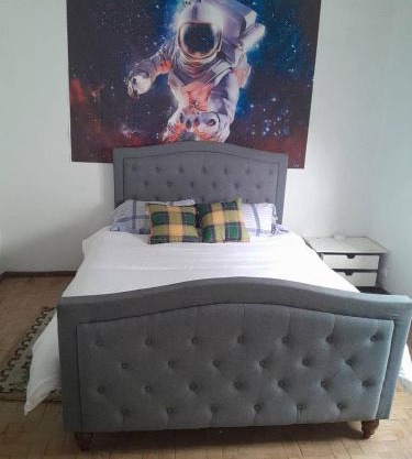 Lisbon Private Room near airport