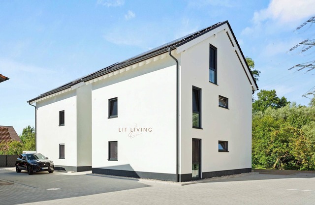 LiT LiVING: Luxus | Box SprIng | Parking | Balkon