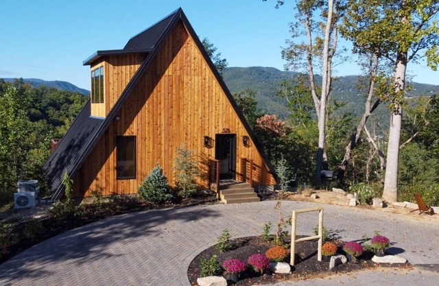 Little Fox Hideaway - New A-Frame, Stunning Mountain Views
