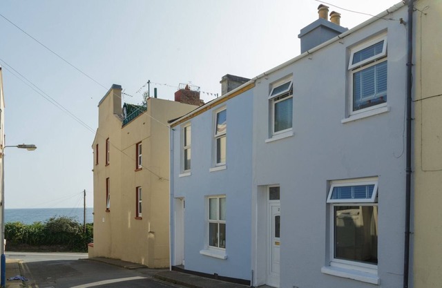 Little Haven - a holiday cottage that sleeps 4 guests in 2 bedrooms