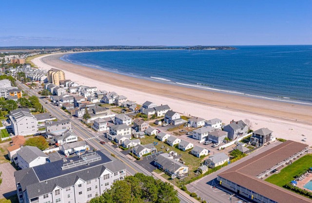 Little Miss Cottages - Two Bedroom Cottage