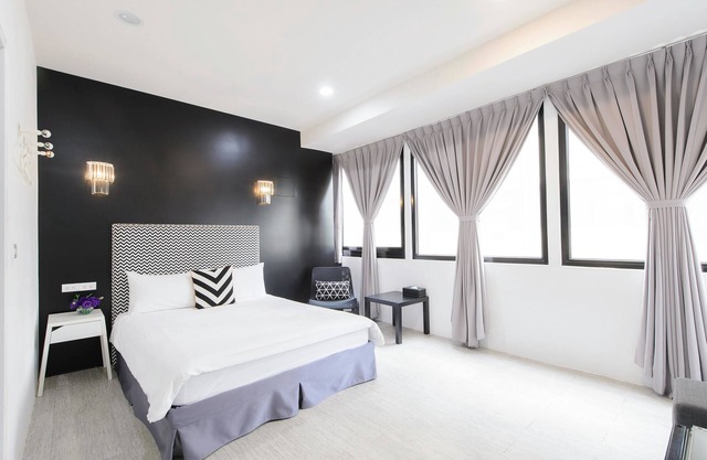 Live in the happiness