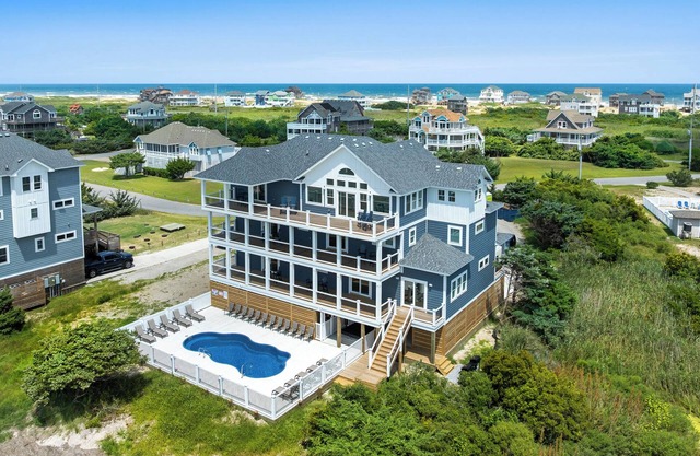 Livin' The Dream: Soundfront | Pool | Hot Tub