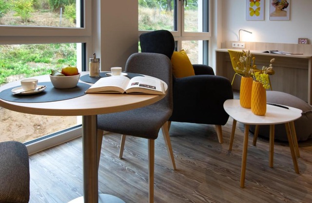 Livin63 Studio Apartments