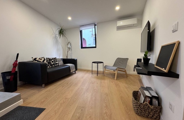 Living PDL 1, new and contemporary apartment in the center of Ponta Delgada