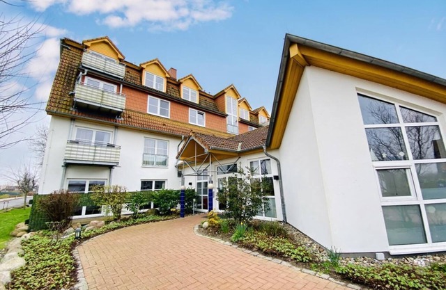 Lobby, small and fine!