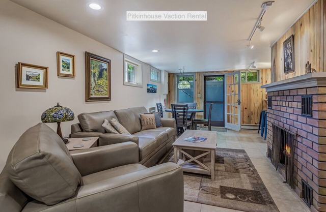 Location says it all. Glenwood Springs Colorado beautiful one bedroom apartment