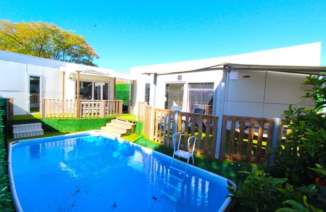 Lodges with private pool 2