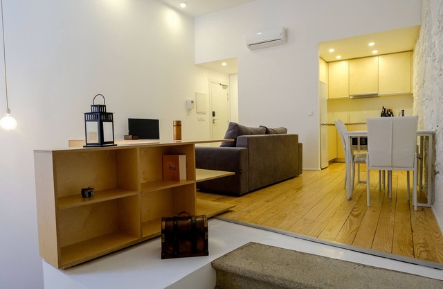 Loft C - historical building in the heart of Viseu with wifi