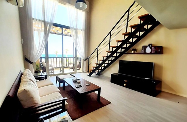 Loft in Azzura mit Herrlichem Meerblick