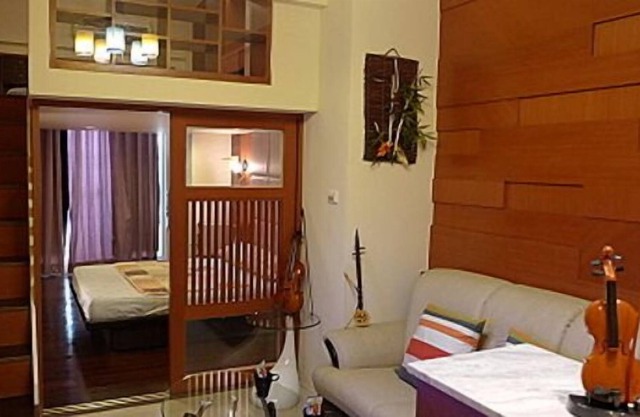 Loft Style Apt B Sleeps 12 in Kaohsiung, Taiwan 12人家庭樓中樓組B