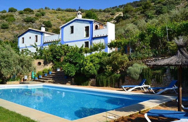 Loft type, pool, terrace, wifi, mountain views, sunsets.