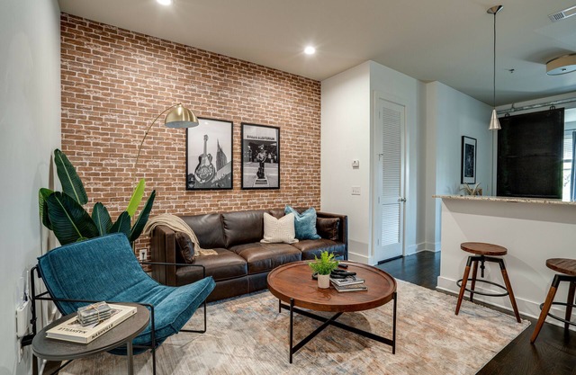 Lofts At 30th - Urban Lodge - Mins to Broadway!