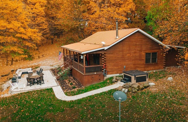 Log Haus- Cabin in Amish Country