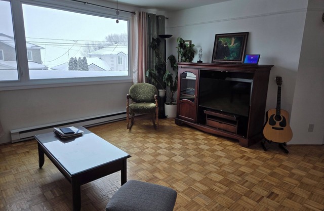 Logement climatisé à deux pas Lac-St-Jean.