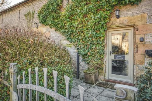 Lomas Cottage