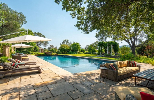 Lomita Estate - En-Suite 6 BD, Pool, Spa, Near Plaza