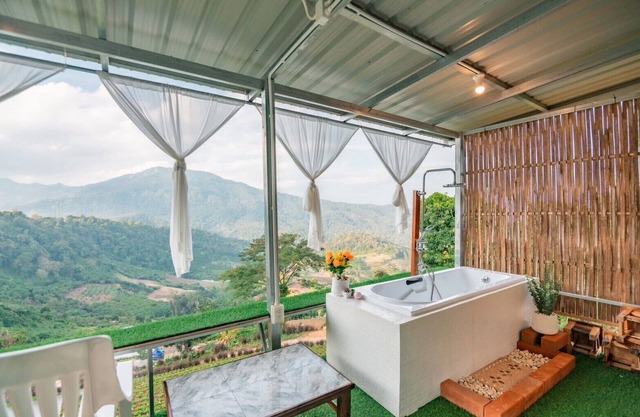 Long hug khao homestay