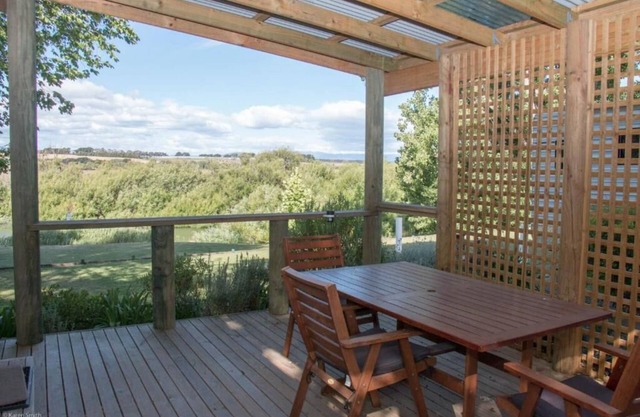 Longford Riverside Caravan Park