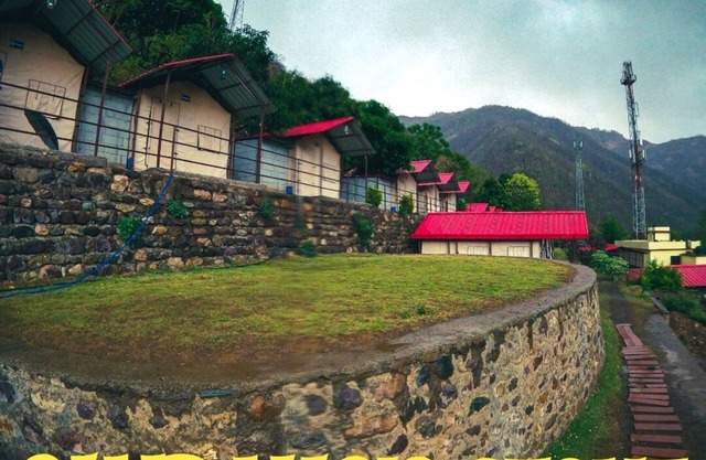 Looking for a camp in Rishikesh? Camping property with river and mountain view.