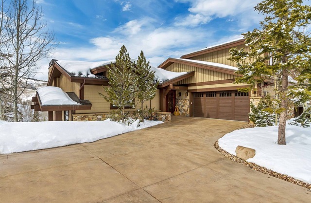 Lookout Home - Luxury Homes by Stein Collection by RedAwning