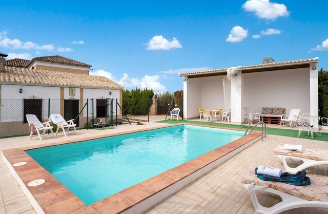 Los Arenales Puente Genil by Ruralidays