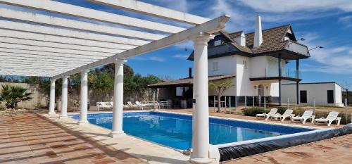 Los Rosales De La Palmilla