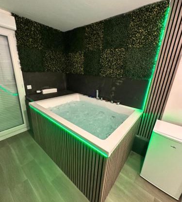 Love Room Trappes