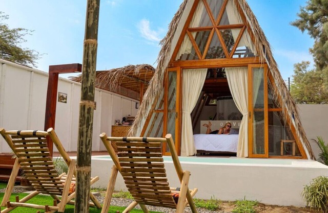 Love Shack/Pool/Parking/BBQ/Private Paradise.