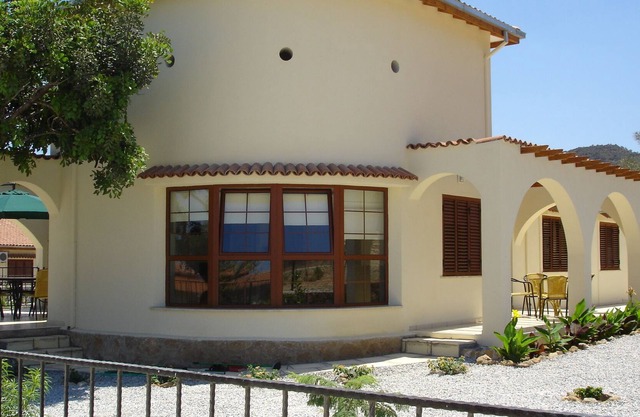 Lovely 3 bed villa in beautiful location, fully equipped with large private pool