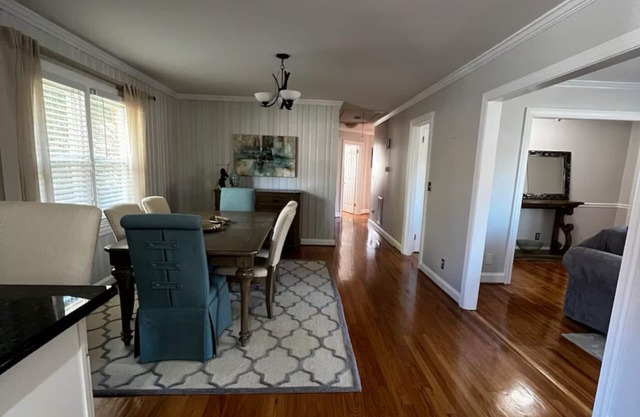 Lovely 3-bedroom Home In Greenville!