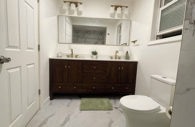 Lovely 3-bedroom house in Roselle NJ with AC, WiFi. Enjoy your stay