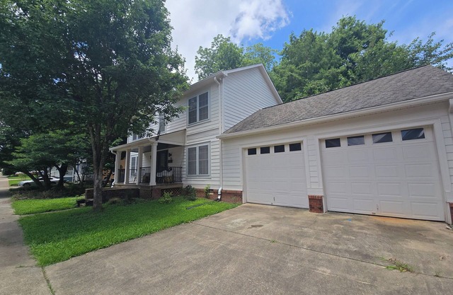 Lovely 3-BR 2.5 Bath Artist's Home in Walkable Intown Atlanta Neighborhood