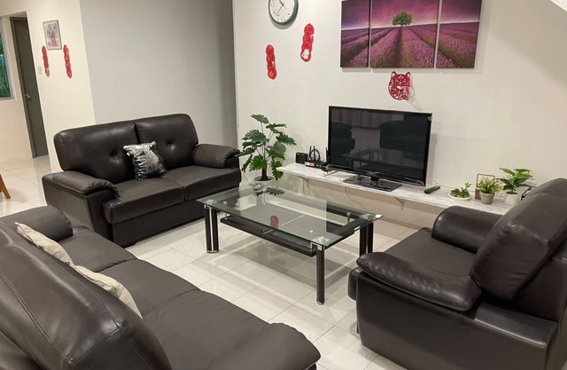 Lovely 4-rooms apartment in the heart of Kuching