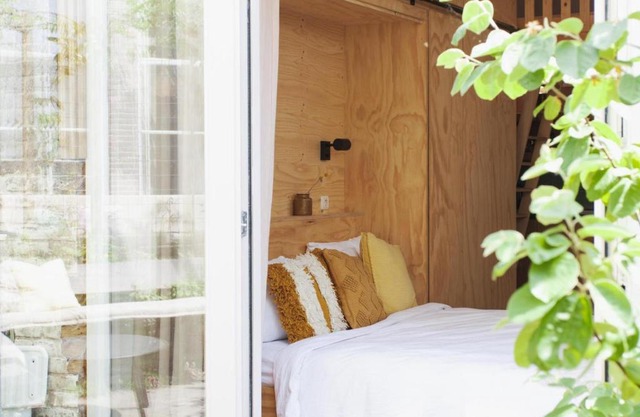 Lovely and charming guesthouse near city center, close to Rotterdam