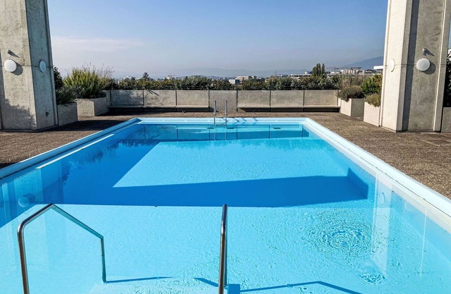 Lovely apartment for 6 guests with WIFI, pool, TV, balcony, panoramic view and parking