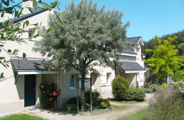 Lovely apartment in villa for 6 people with pool, WIFI, TV, terrace and pets allowed
