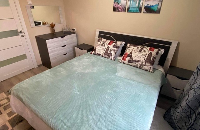 Lovely Brand New Apartment with 2 Rooms and Balcony