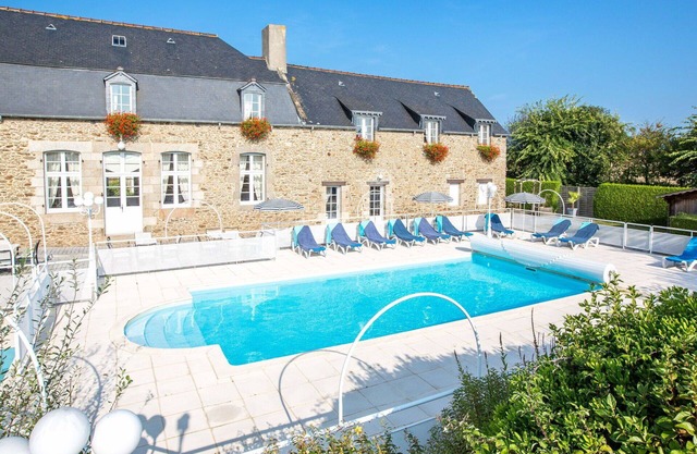 Lovely apartment for 4 people with WIFI, pool, TV and terrace