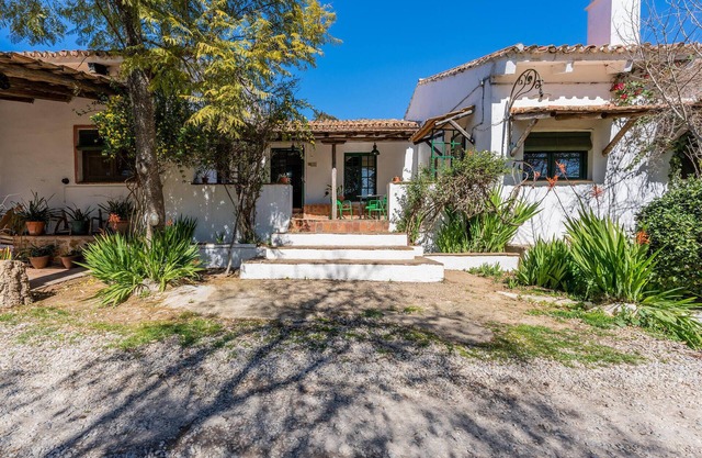 Lovely home in Cazalla de la Sierra